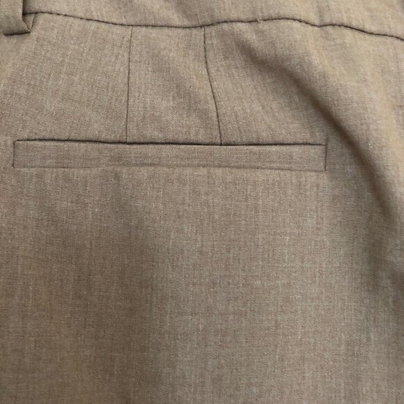Apt 9 Beige Lightweight Pants Size 16P - Picture 5 of 10